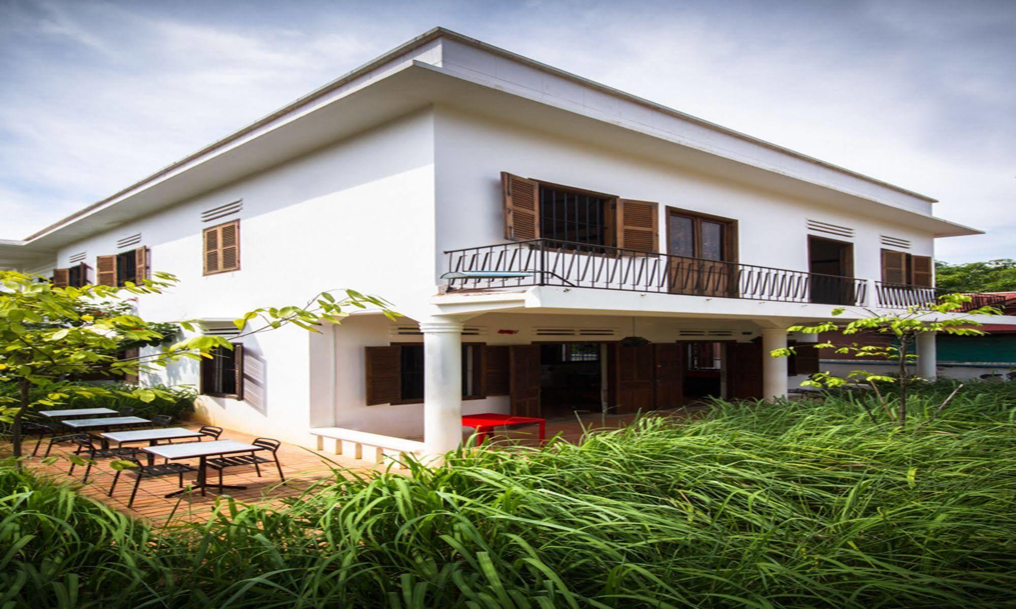 โรงแรมเพจ รูม เสียมราฐ ภายนอก รูปภาพ